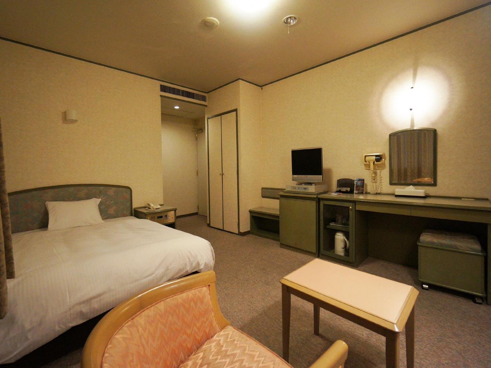 היגאשיהירושימה Hotel Areaone Hiroshima Wing חדר תמונה