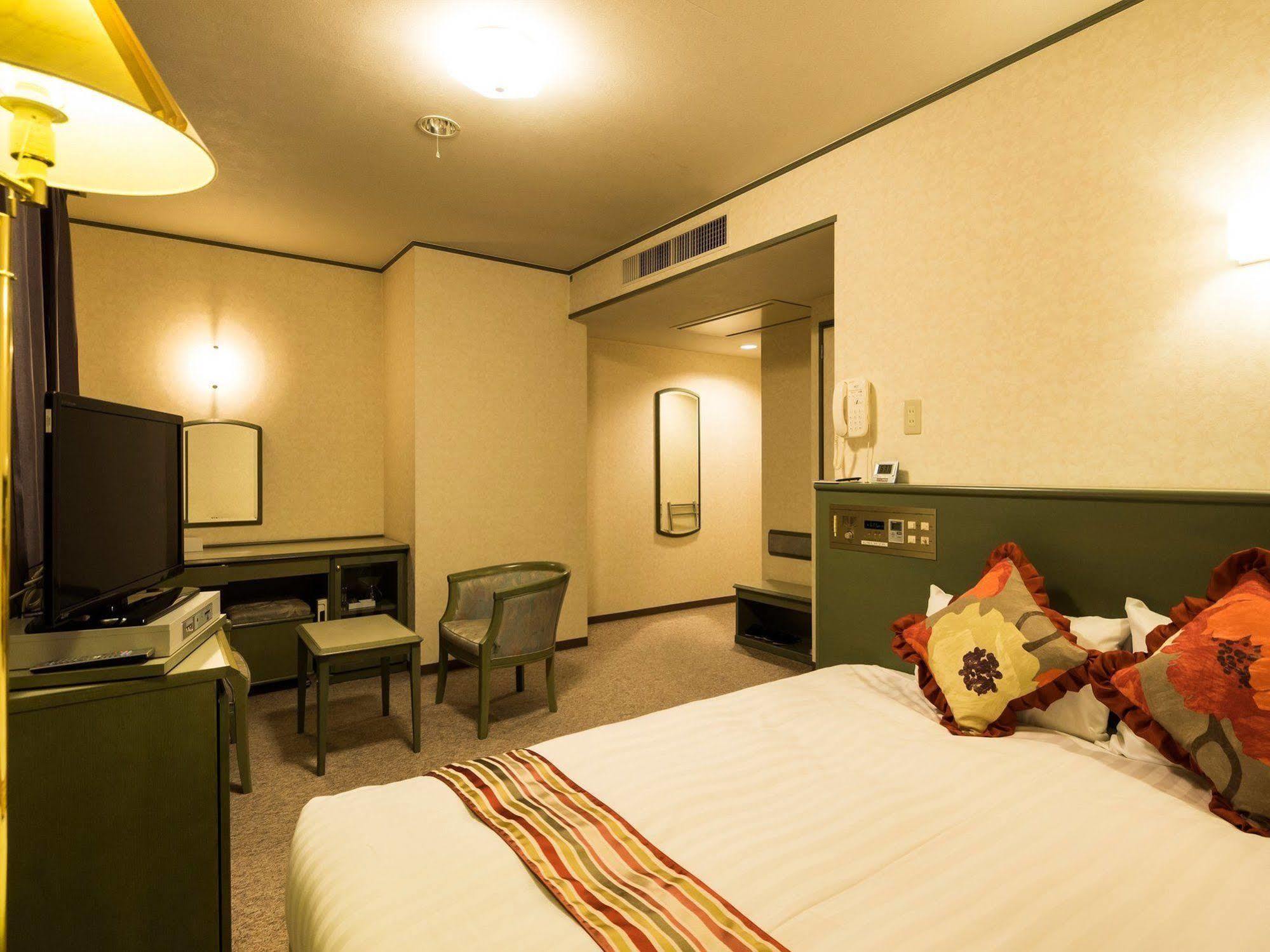 היגאשיהירושימה Hotel Areaone Hiroshima Wing מראה חיצוני תמונה